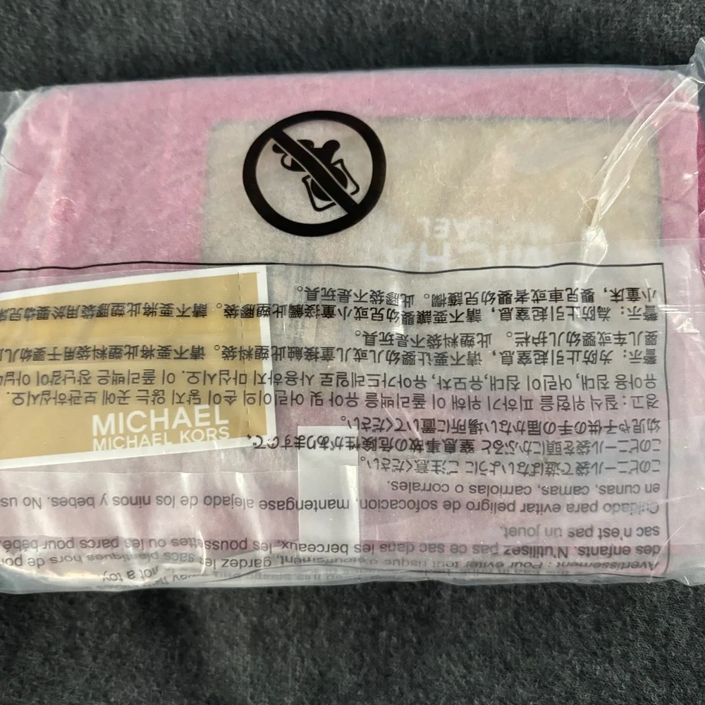 BNWT Michael Kors Jet Set Travel Small Wallet Quilted Dragon Fruit - Picture 6 of 6